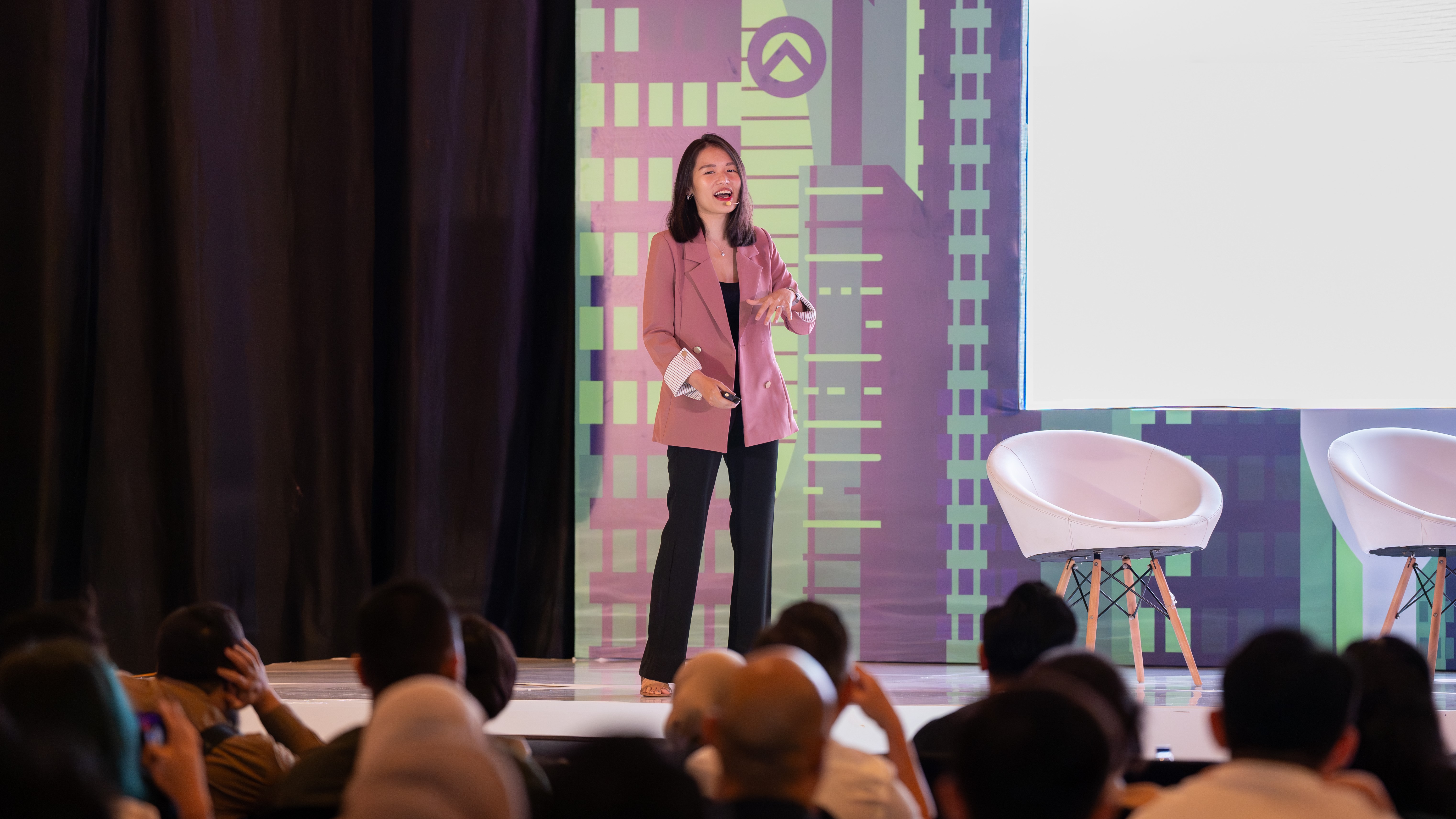 Beh Min Yan, an SMU Bachelor of Science (Information Systems) graduate and Co-Founder of Heicoders Academy.