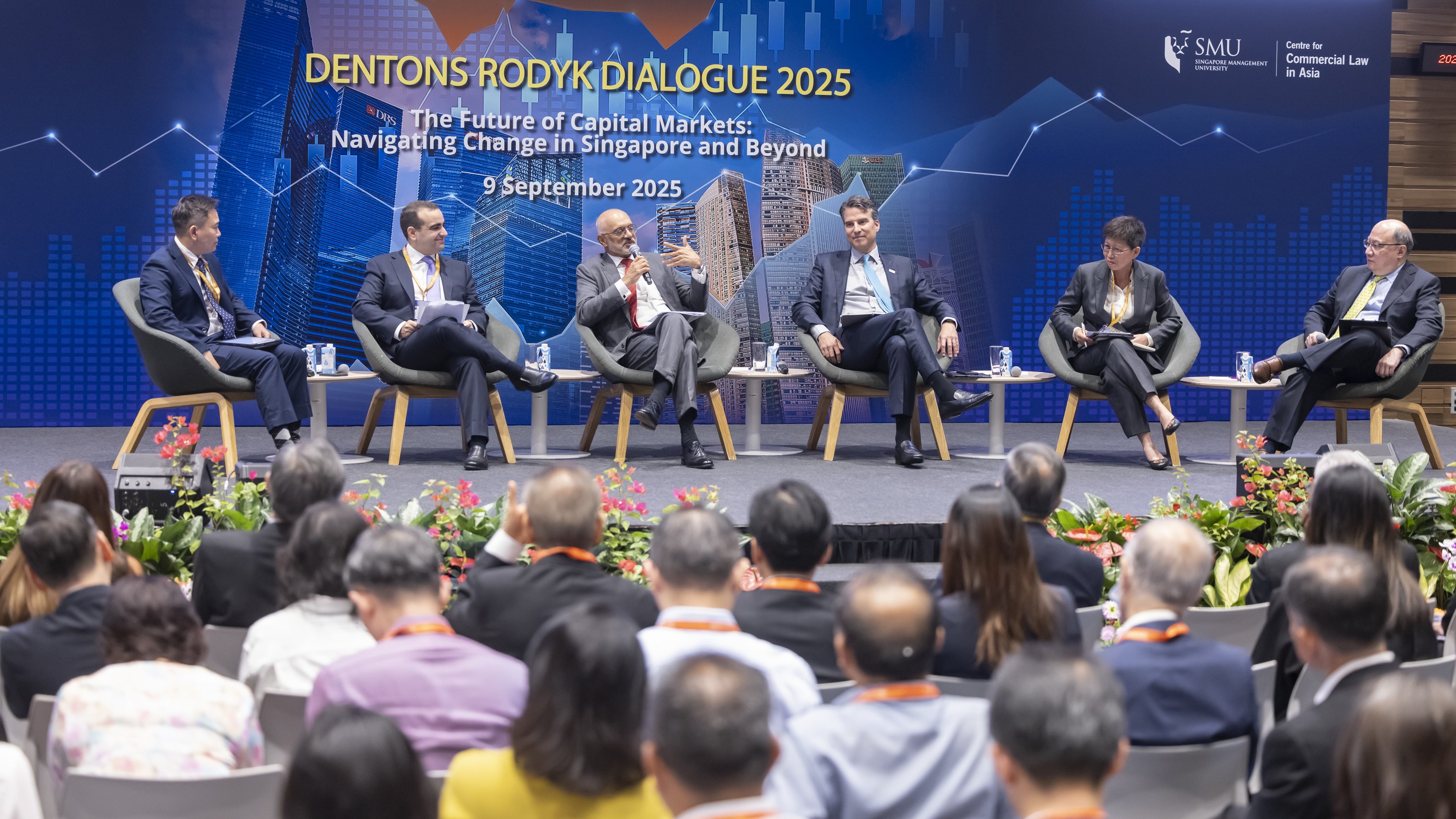 Dentons Rodyk Dialogue 2025 held at SMU Yong Pung How School of Law. (L-R) Mr Hsu Li Chuan, Assoc Prof Aurelio Gurrea-Martínez, Mr Piyush Gupta, Mr Pol de Win, Prof Wan Wai Yee, and Mr Nicholas Chong.
