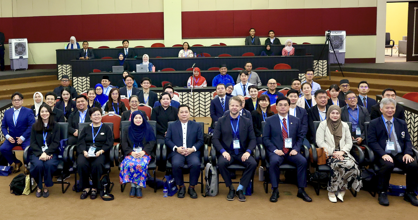 More than 60 educators, academic leaders and policymakers from across the ASEAN+3 region convened in Brunei on 3 and 4 June 2026 for the 6th ASEAN University Network Thematic Network on Technology-Enhanced Personalised Learning (AUN-TEPL) Symposium chaired by Singapore Management University (SMU).
