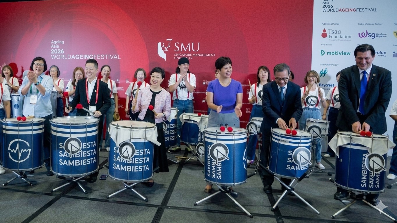 In the first row onstage during a samba performance at the launch of Longevity Societies and Economies Institute (LSEI): (L-R) Interim Co-Director of LSEI Prof Paulin Straughan; Founder and Managing Director of Ageing Asia Janice Chia; SMU President Prof Lily Kong; Ms Indranee Rajah, Minister in the Prime Minister’s Office, Second Minister for Finance and Second Minister for National Development; SMU Provost Prof Alan Chan and Interim Co-Director of LSEI Dr Cheong Wei Yang.