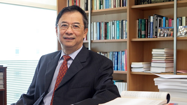 SMU Dean, School of Economics, Prof Hoon Hian Teck