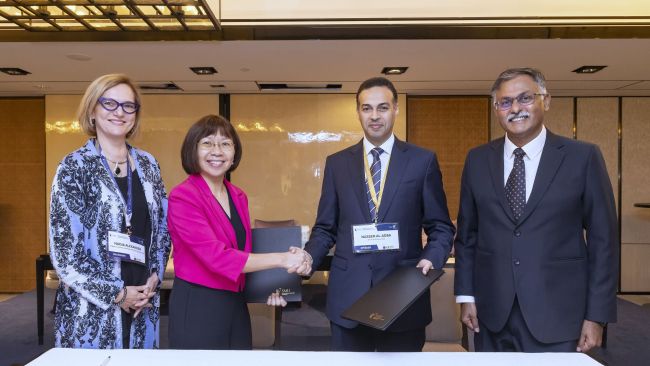 SMU Yong Pung How School of Law signed an MOU with Omani & Partners LLP to collaborate on seminars, conferences, workshops, research, and capacity-building initiatives.
