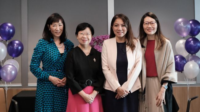 (L–R) Ms Deborah Ho, BlackRock’s country head of Singapore and regional head of Southeast Asia; Prof Lily Kong, SMU President; Ms Tan Su Shan, Group Head of Institutional Banking at DBS; and Ms Png Chin Yee, CFO of Temasek.
