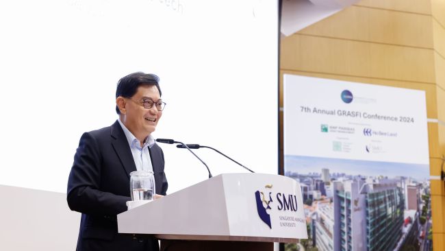 Deputy Prime Minister Heng Swee Keat giving his keynote speech at the 7th GRASFI conference held at SMU.