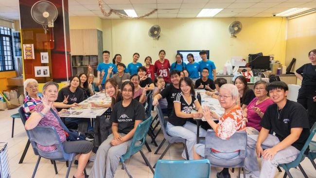 Newest SMU students give back through Project Art2Heart II, one of several community service projects at this year's Freshmen Orientation. Newest SMU students give back through Project Art2Heart II, one of several community service projects at this year's Freshmen Orientation.