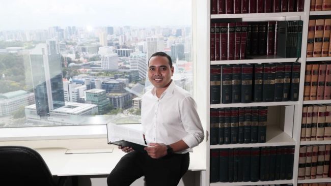 SMU Masters alumnus, MP Zhulkarnain Abdul Rahim.